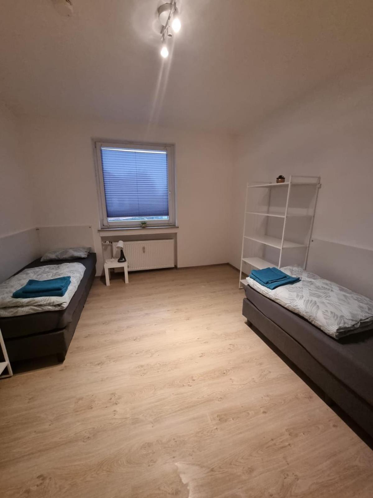 Monteur-Ferien-Messewohnung Mettmann 6 Personen 2 Og Exterior photo